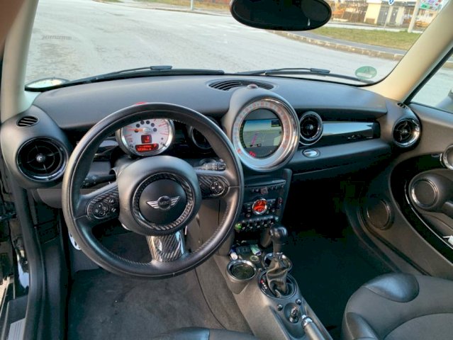 MINI Cooper D;2,0;Automatik;Full;Xenon