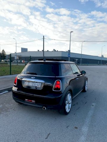 MINI Cooper D;2,0;Automatik;Full;Xenon