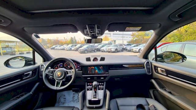 Porsche Cayenne NOVO