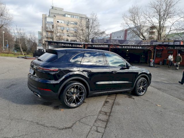 Porsche Cayenne NOVO
