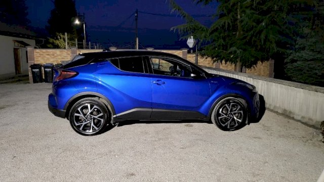 Toyota C-HR 1,8 Hybrid, Navi,Kamera,Pdc,od 1 vl.