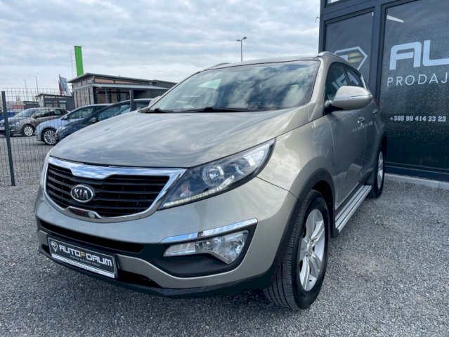 Vozilo u odlicnom stanju  Redovno servisiran