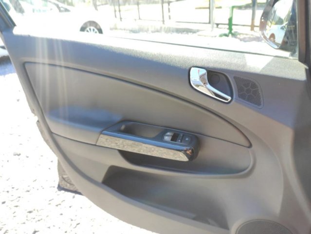 Opel Corsa 1,3 CDTI IZVRSNO STANJE NEMA PRIJENOSA