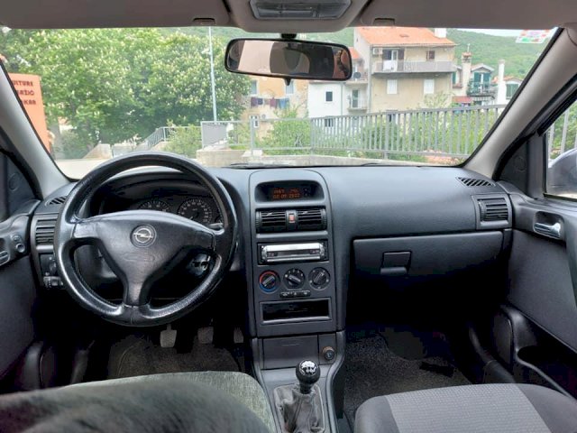 Opel Astra 1.6