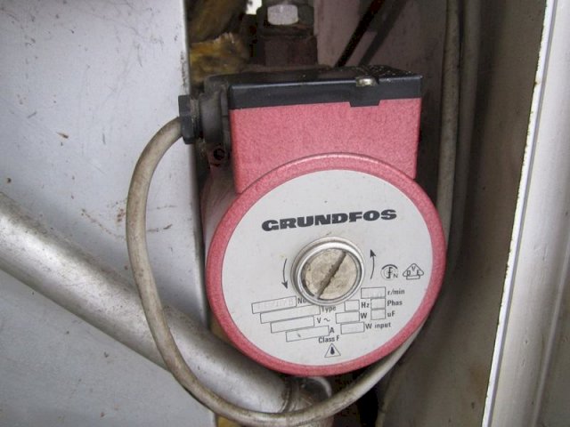 plinska peć za centralno grijanje i bojler za to