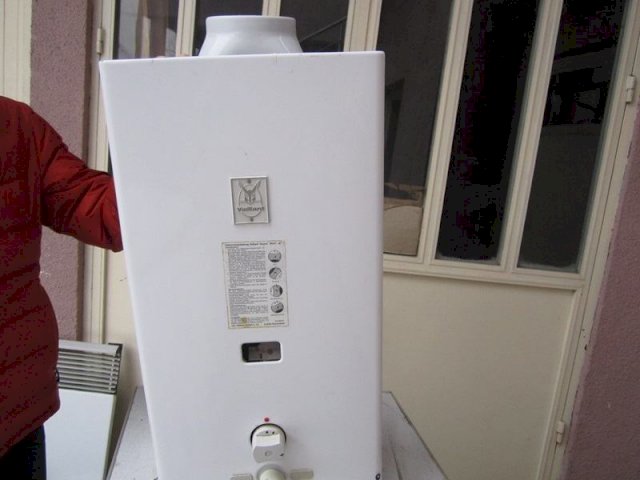 plinska peć za centralno grijanje i bojler za to