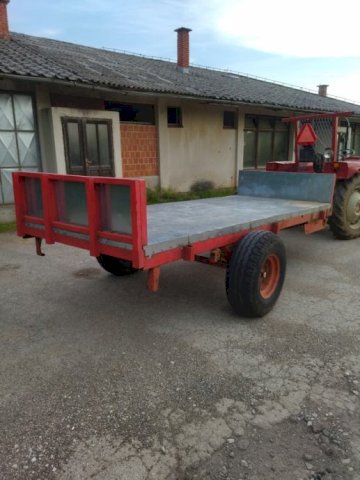 Traktorska prikolica