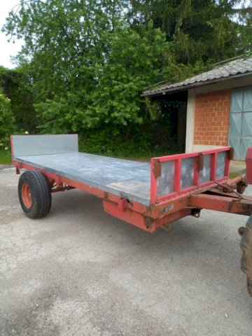 Traktorska prikolica