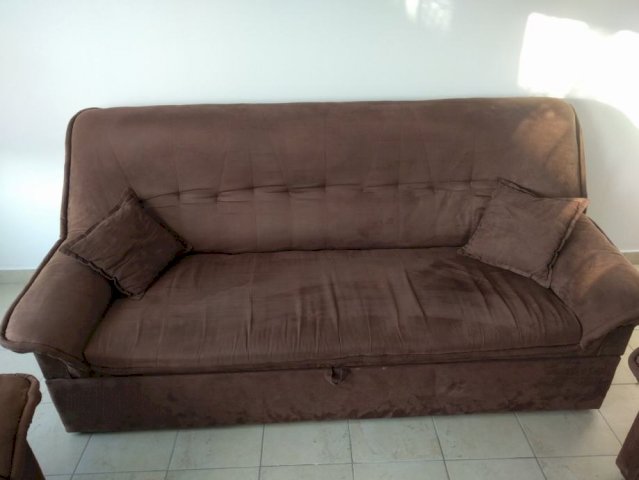 Trosjed sa izvlačnim ležajem i dvije fotelje