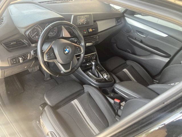BMW serija 2 Active Tourer 218d SPORT