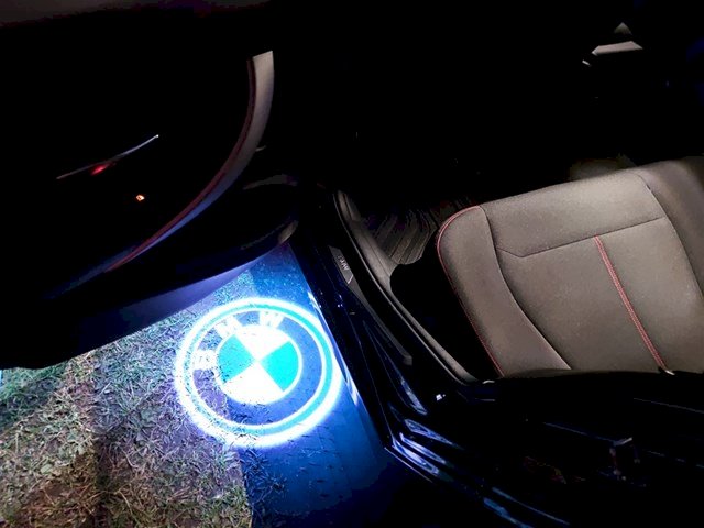 BMW serija 3 318d Sportline