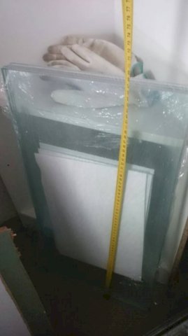 staklene police 6mm + štiftovi s gumenim podloš