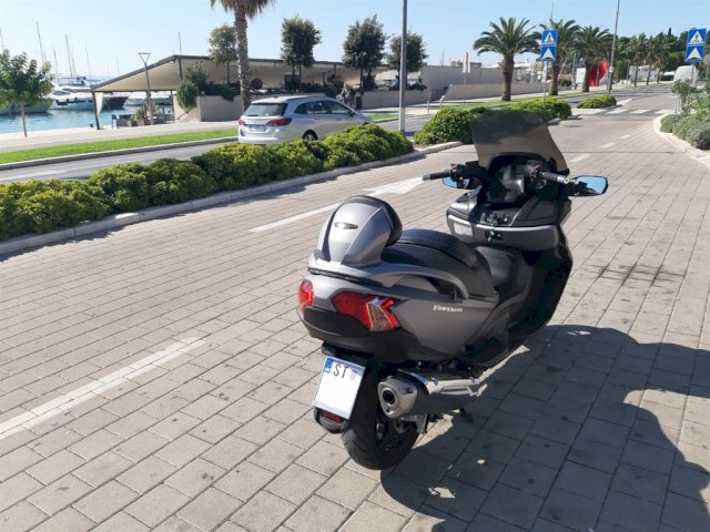 SUZUKI BURGMAN 650, 2013 god.