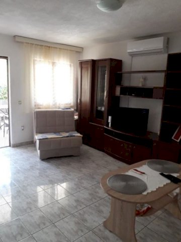 Stan: Pakoštane-BIOGRAD, 33.35 m2 +terasa 12m2