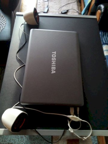 TOSHIBA SATELLITE C660 - 11L