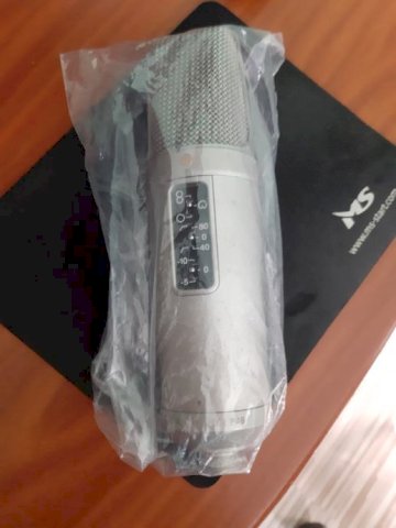 Studijski mikrafon Rode NT 2-A