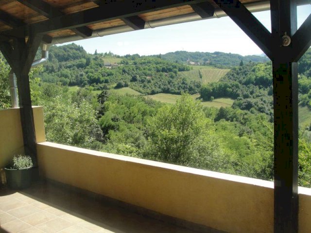 Kuća: MARIJA GORICA-Celine Goričke, 220.00 m2