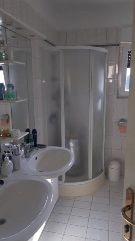 Kuća: Zagreb (Sesvete), 330 m2