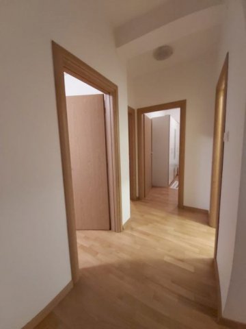 Kuća: Zagreb (Sveta Klara), katnica, 320 m2