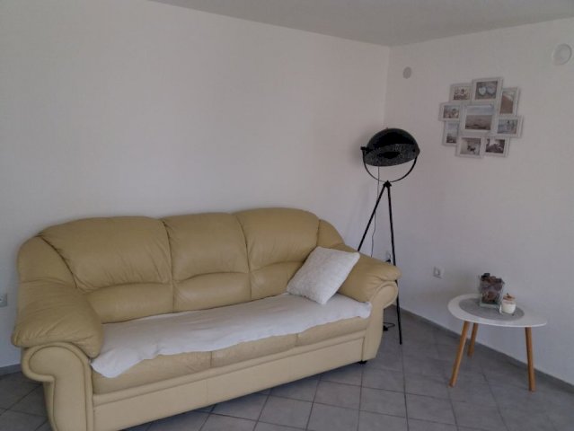 Kuća: Tenja nova, 160.00 m2