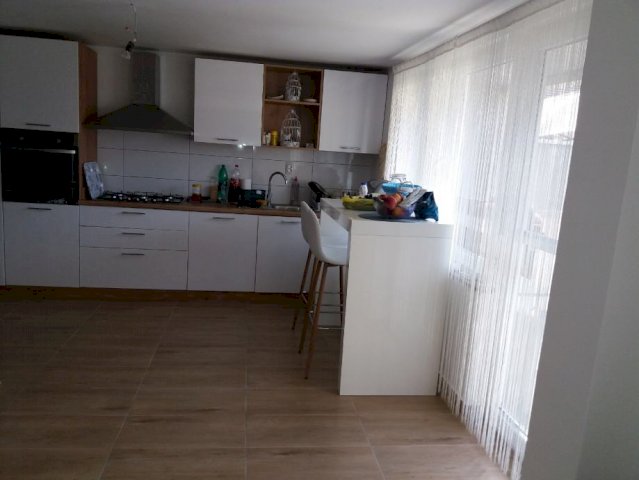 Kuća: Tenja nova, 160.00 m2