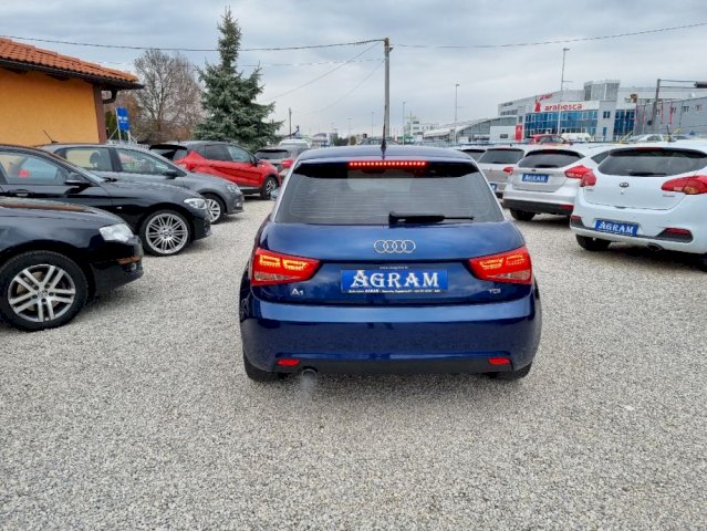 Audi A1 1,6 TDI *XENON*LED*PDC*START STOP*ALU FEL