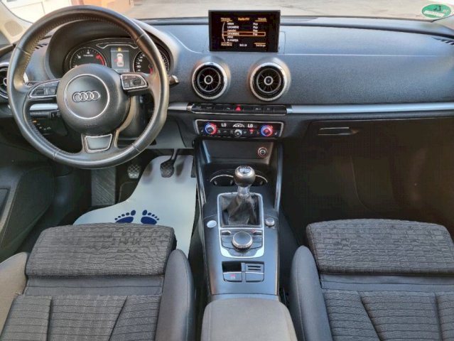 Audi A3 2,0 TDI*Sportback*XENON*LANE ASSIST*START
