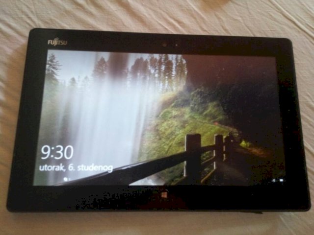 Fujitsu Stylistic Q702 Intel i5 SSD 256 GB TOUCH