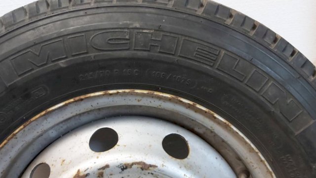 Gume Michelin 215/70/15 ljetna 1 kom.