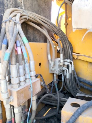 Gusjeničar JCB JS 220