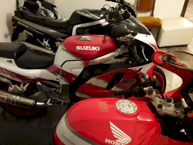 Suzuki GSXR 750 W