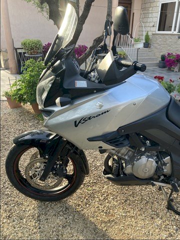 Suzuki V strom 1000