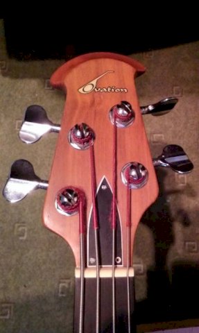 Ovation Magnum IV bass
