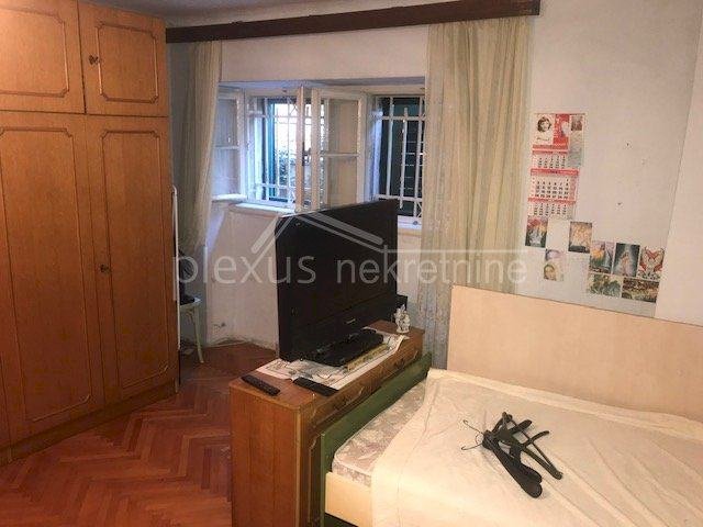 ZAMJENA za manji - dvosoban stan u centru: Split