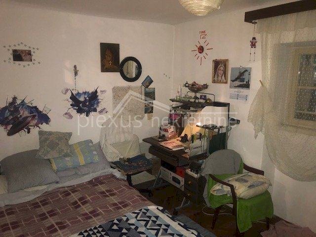 ZAMJENA za manji - dvosoban stan u centru: Split