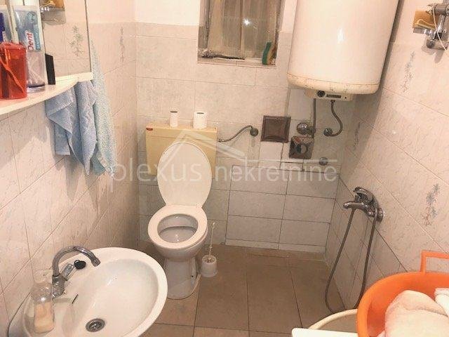 ZAMJENA za manji - dvosoban stan u centru: Split